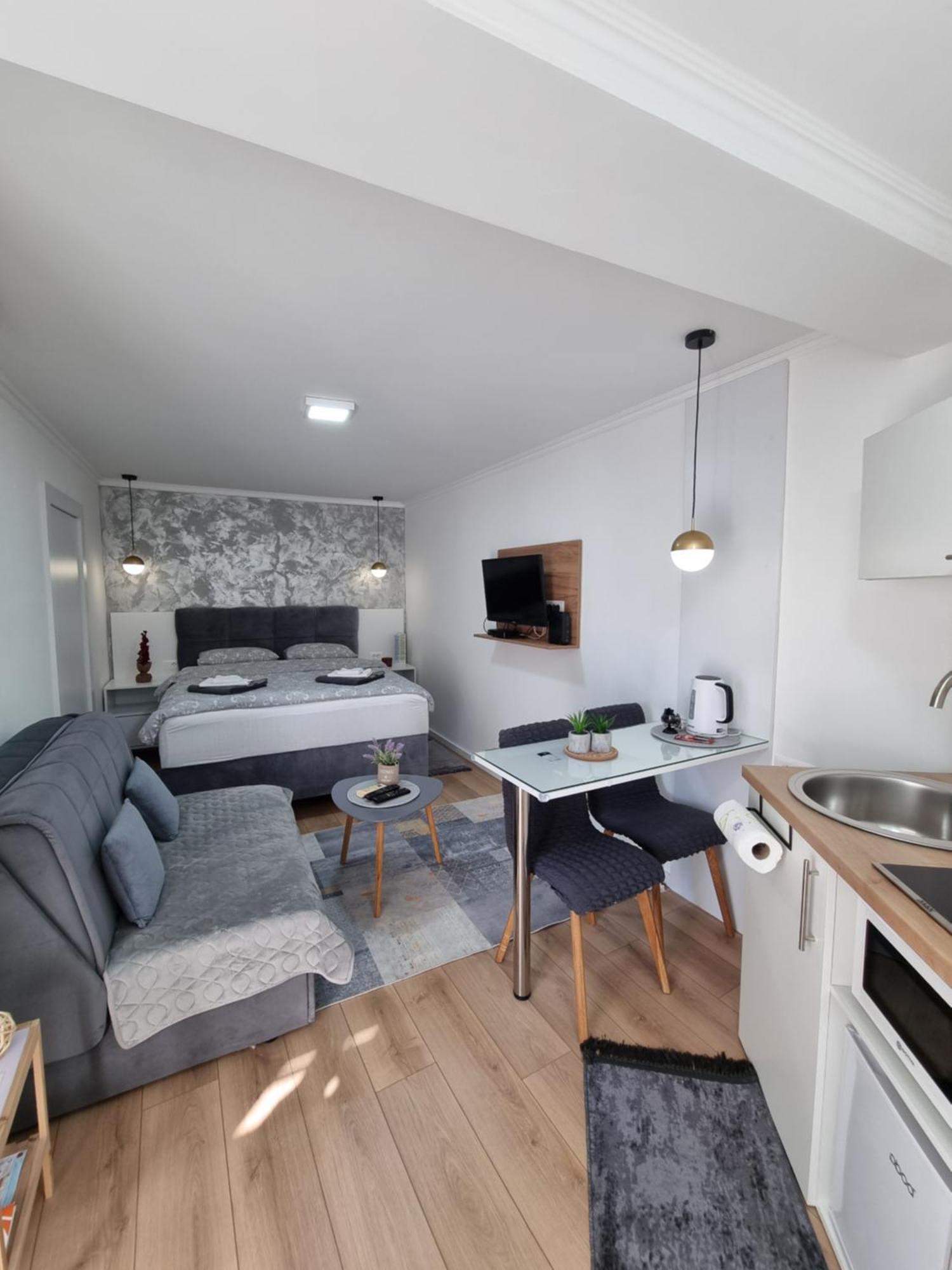 Apartments Deni โมสตาร์ ภายนอก รูปภาพ
